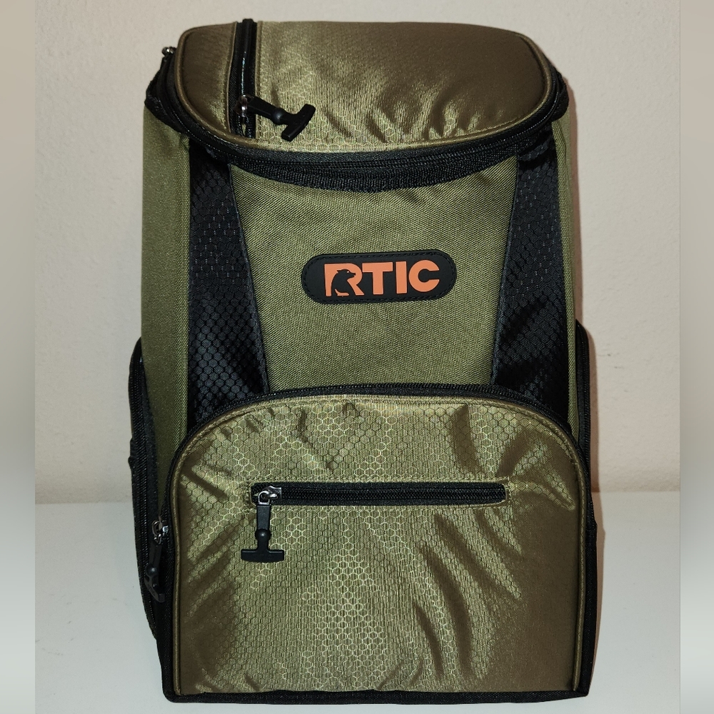 RTIC lightweight  15 can backpack cooler